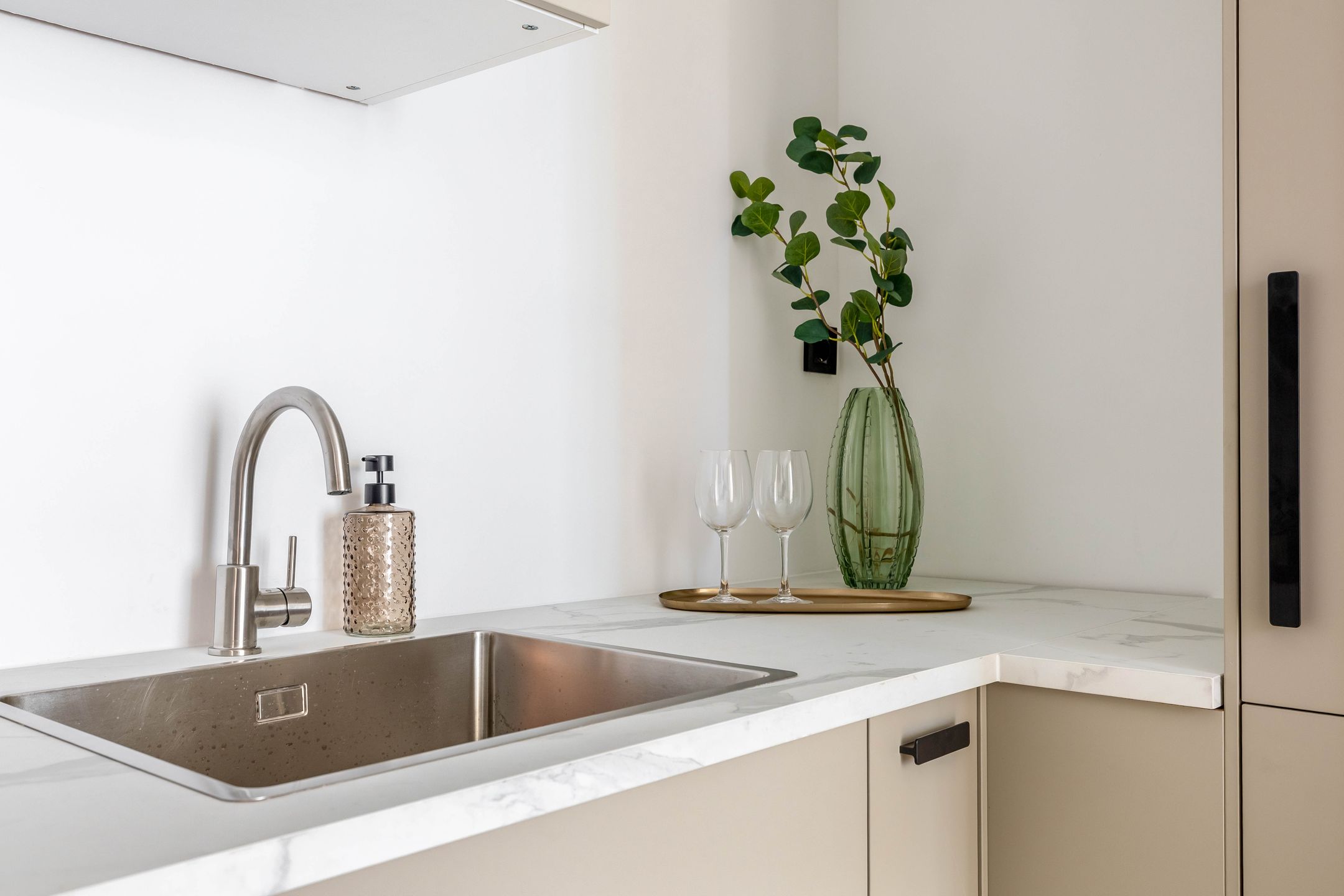 Renovated Ground Floor Apartment with Private Garden in Central Axel — 18