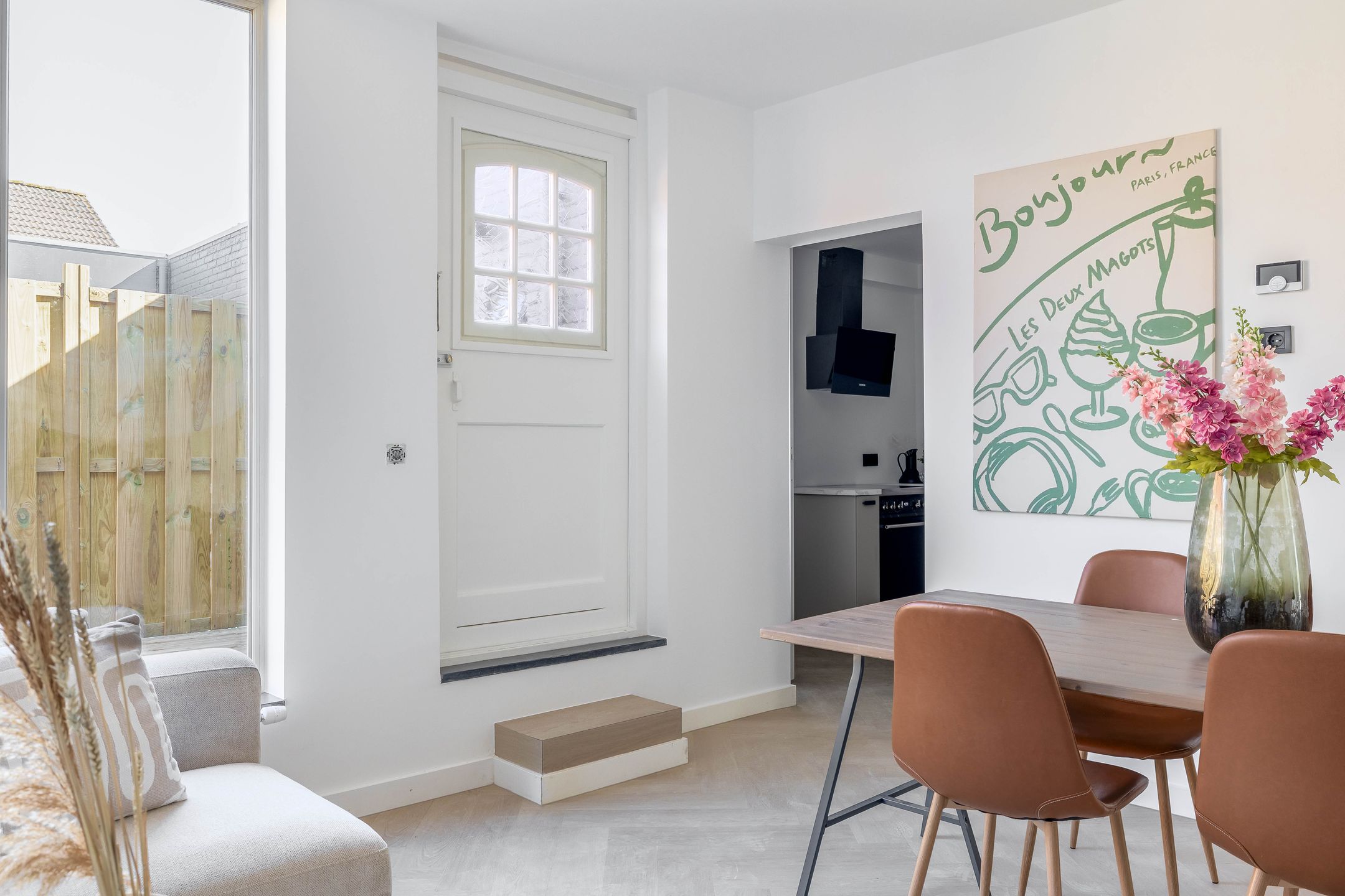 Renovated Ground Floor Apartment with Private Garden in Central Axel — 12