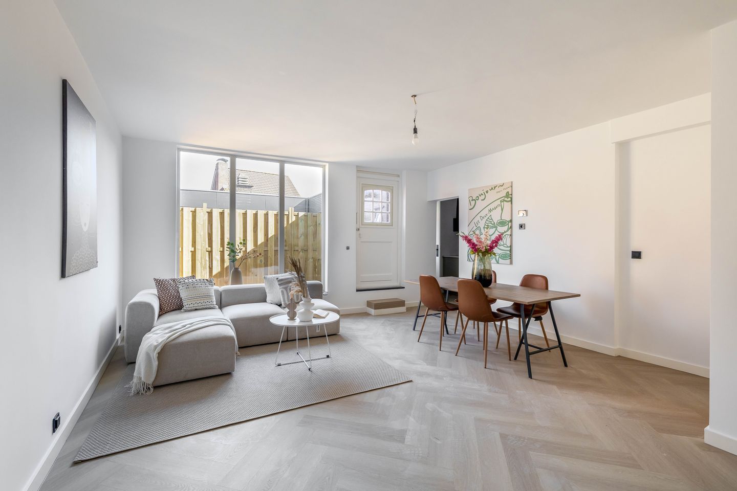 Renovated Ground Floor Apartment with Private Garden in Central Axel — 10