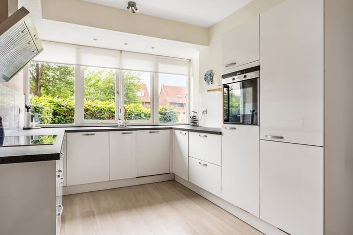 Tussenwoning te koop: Gruttosingel 48, 'S-Gravenhage