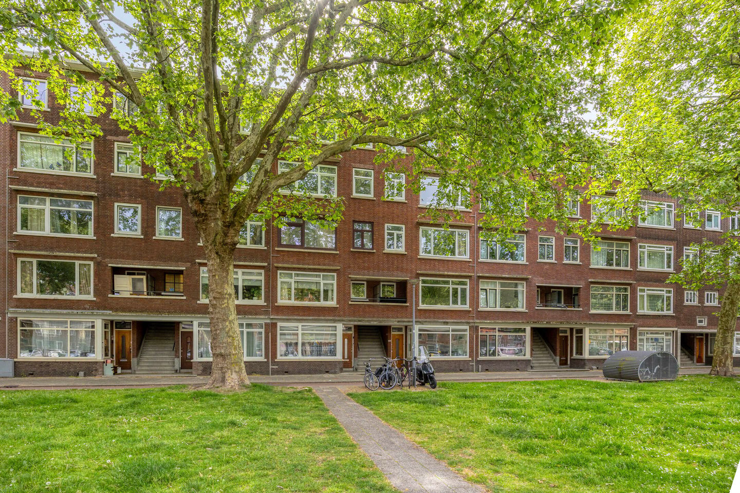 Foto 35 van Mijnsherenlaan 142-C