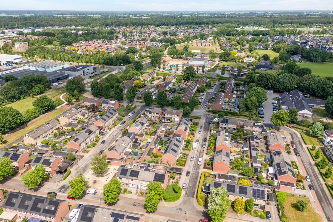 Photo 41 of Meidoornstraat 2