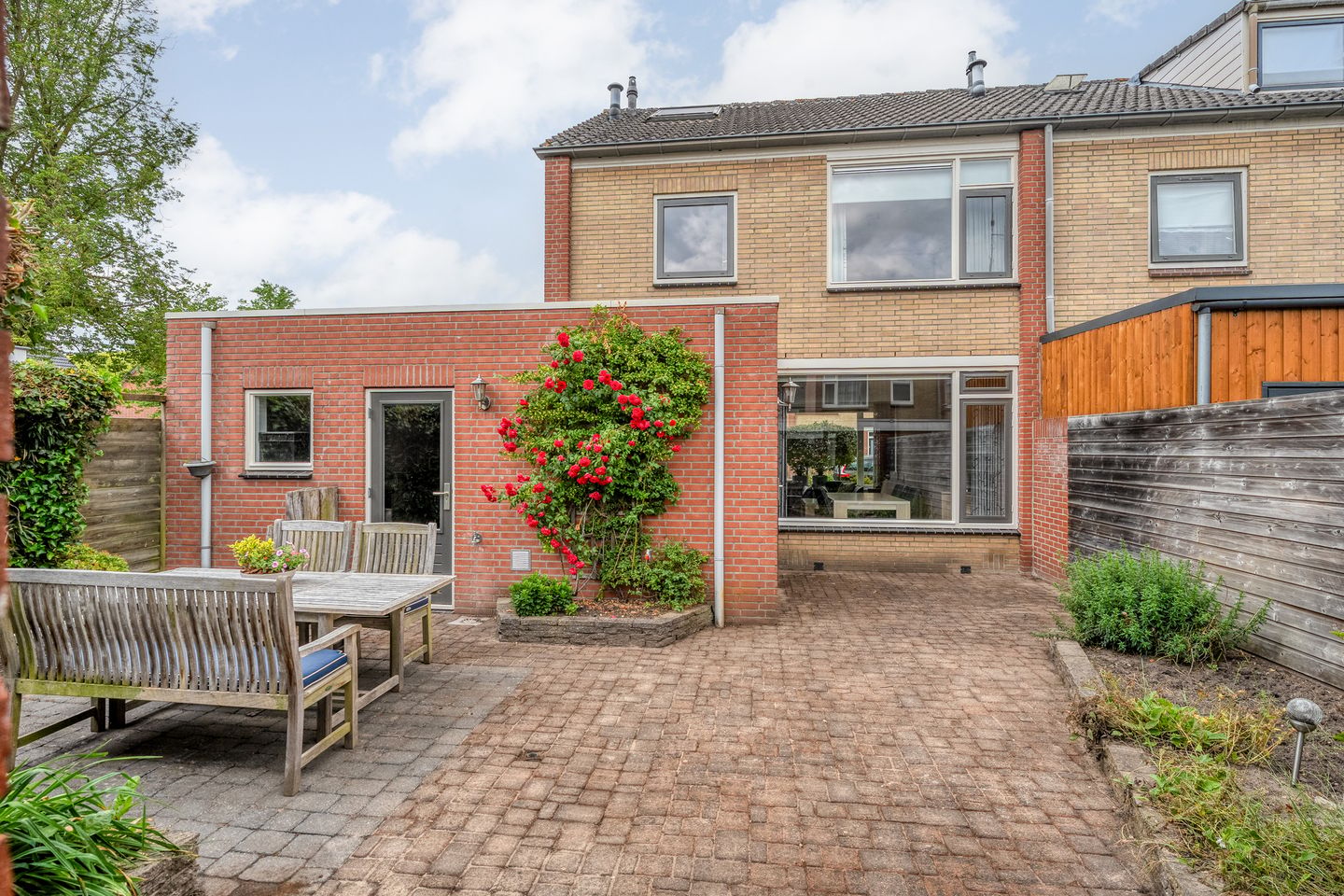 Photo 35 of Meidoornstraat 2