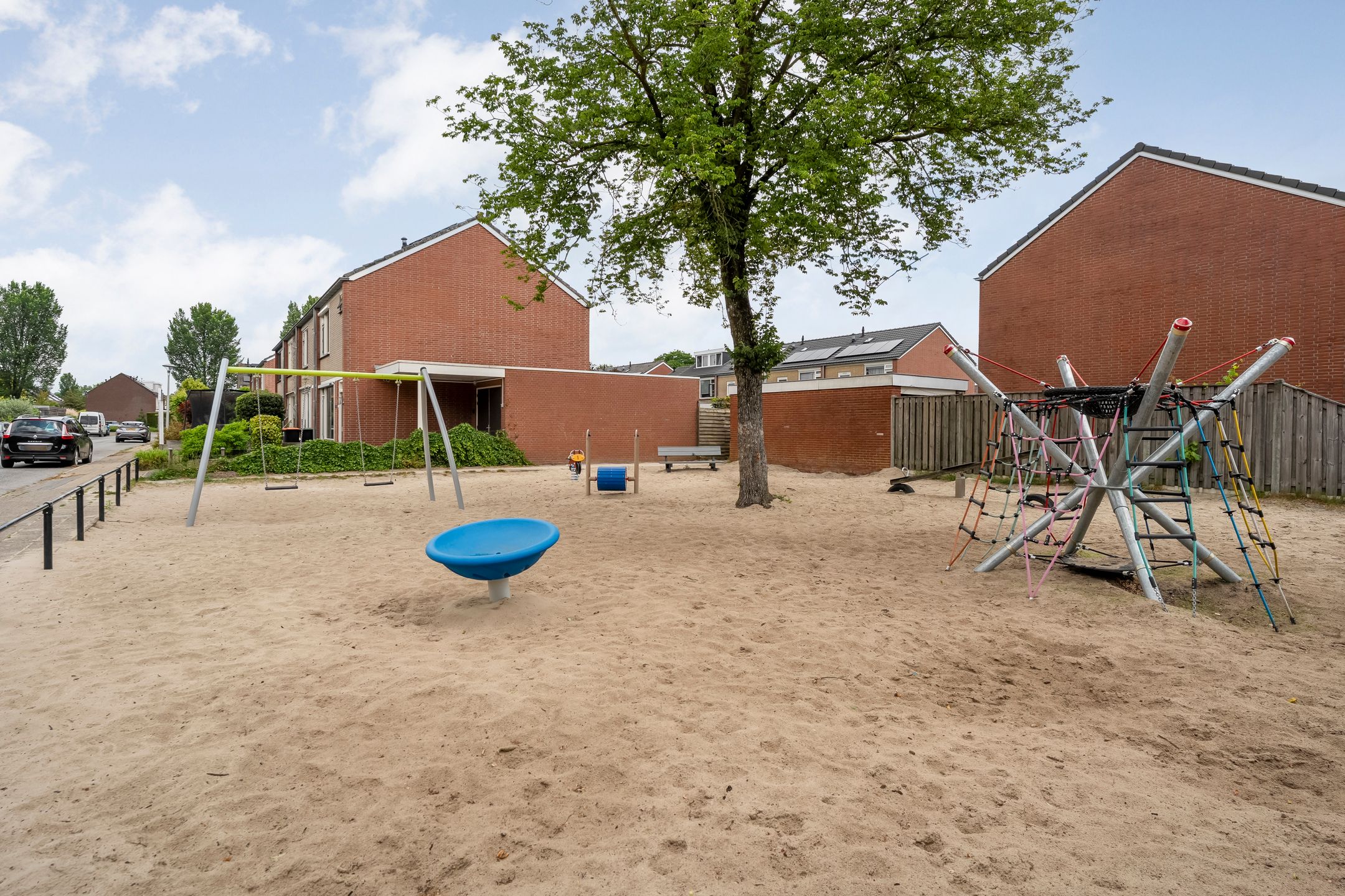 Photo 42 of Meidoornstraat 2