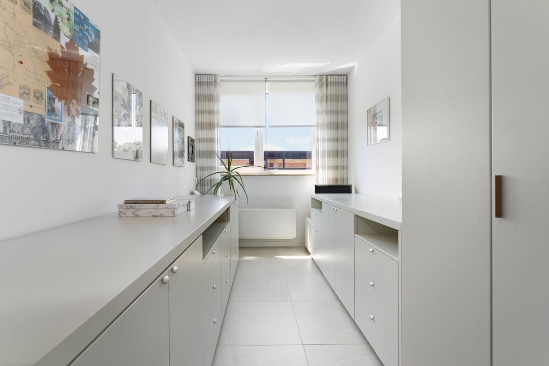 Turnkey Corner Apartment with Heated Terrace and Private Parking in Maastricht Heugem — 28