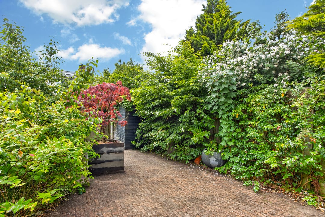 Spacious Family Home with South-Facing Garden in Quiet Fokkesteeg — 16