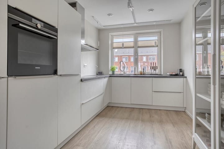 Foto 5 van Burgemeester de Sitterstraat 47