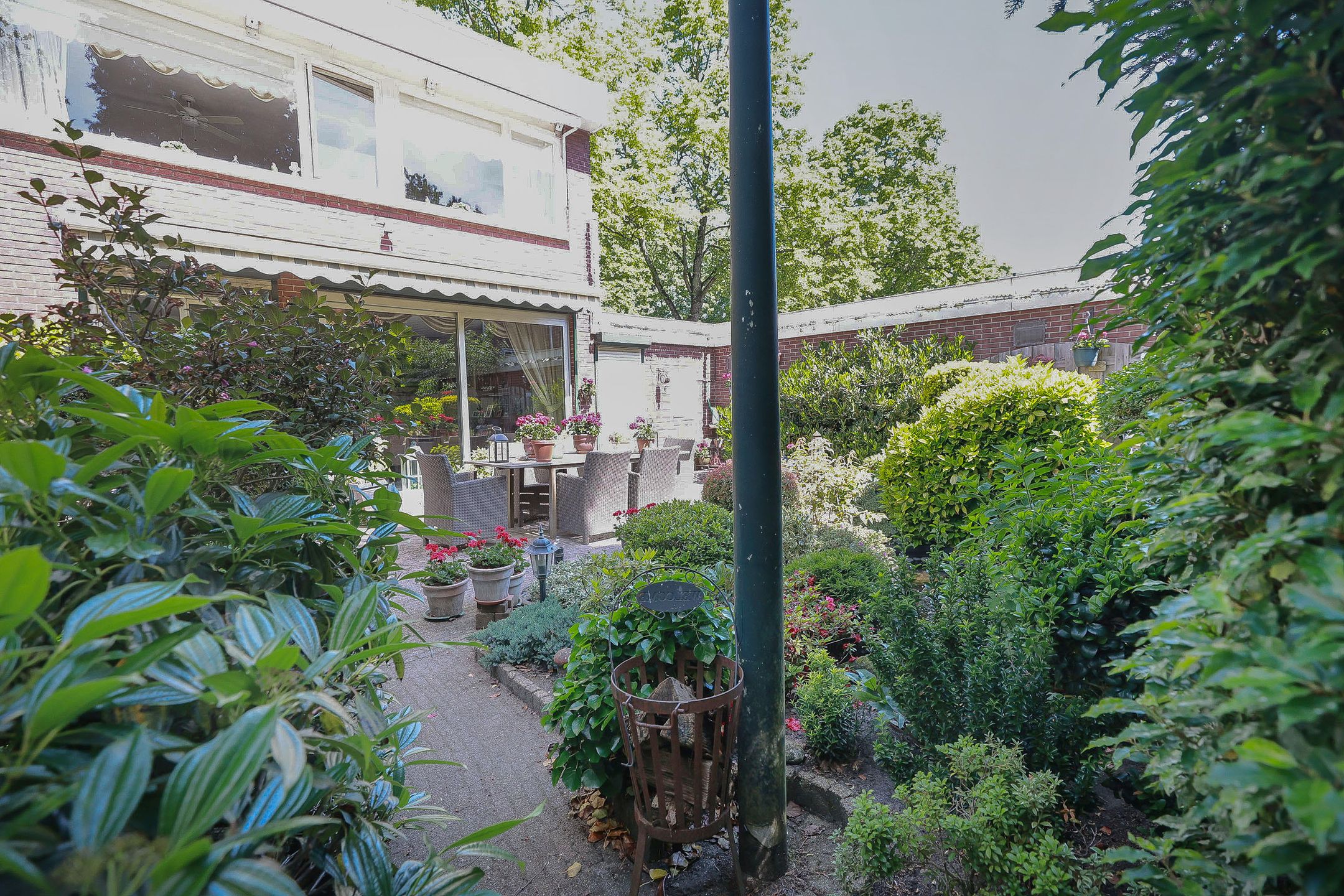 Spacious Corner Home with Expansion Potential in Green Amsterdam North — 30