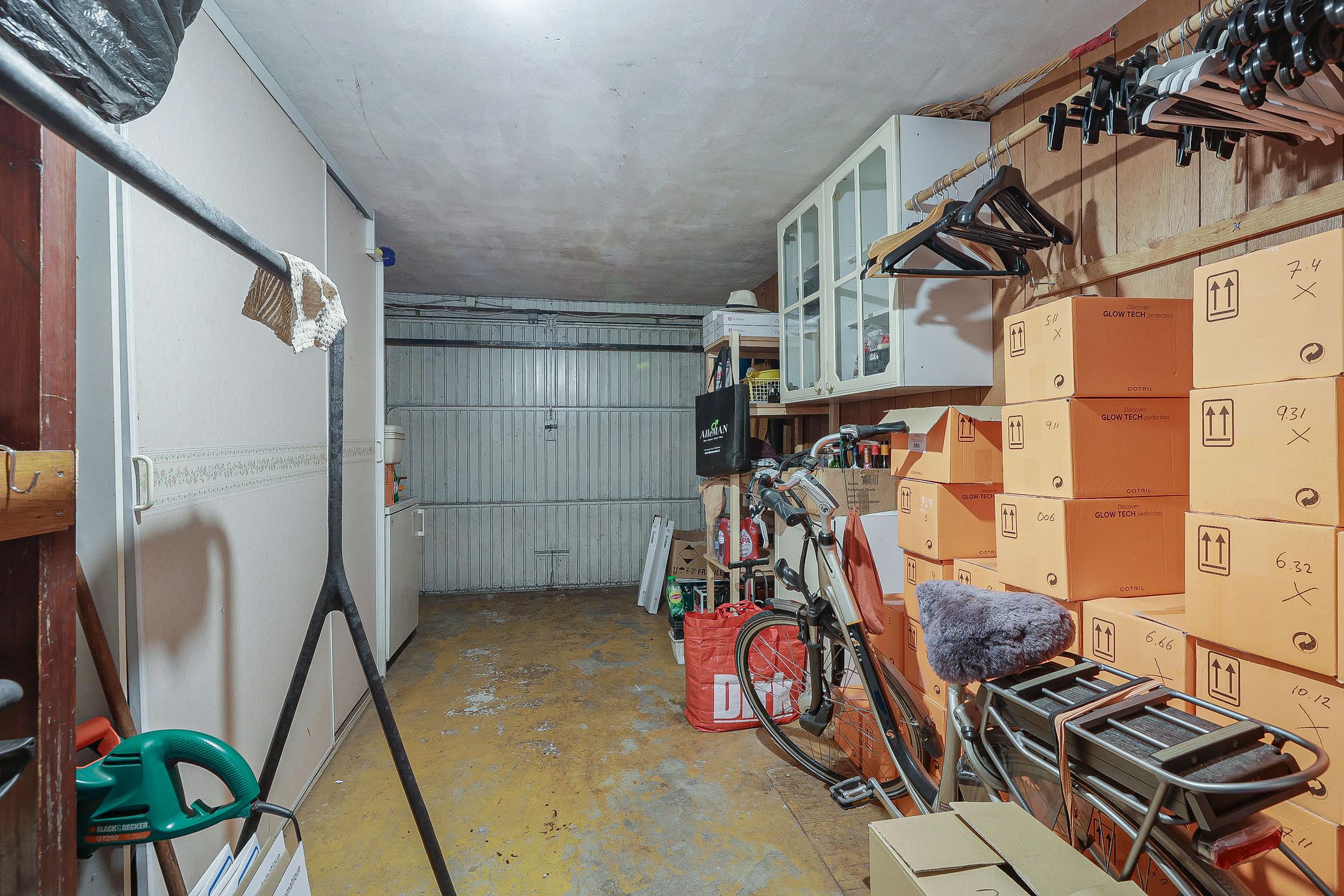 Spacious Corner Home with Expansion Potential in Green Amsterdam North — 15