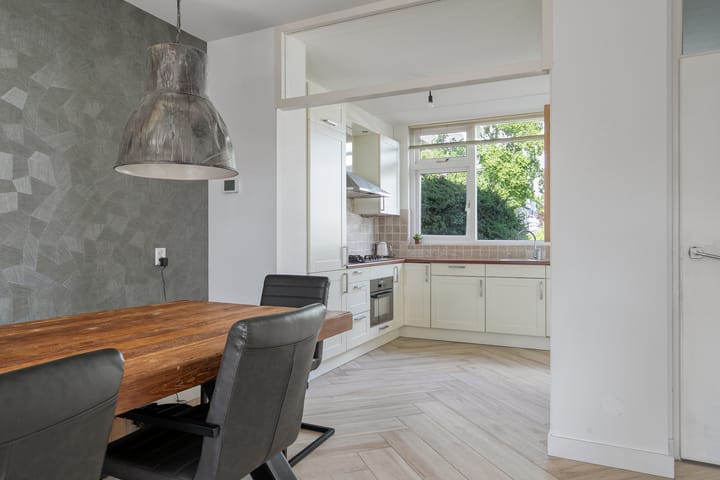 Tussenwoning te koop: De Krommert 41, Oosthuizen