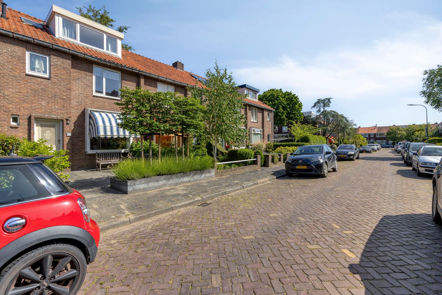 Photo 40 of Heinsiusstraat 17