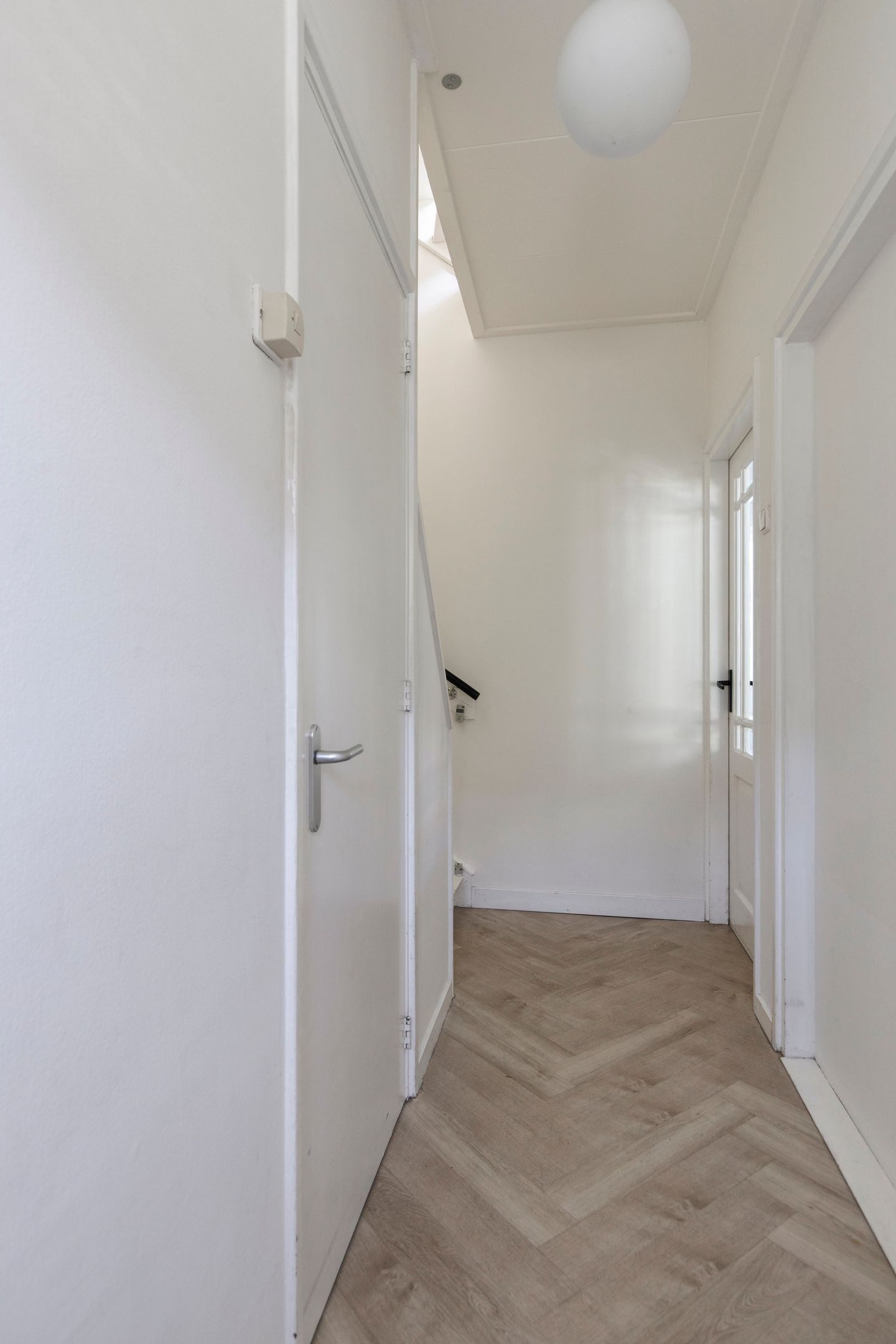Photo 6 of Heinsiusstraat 17