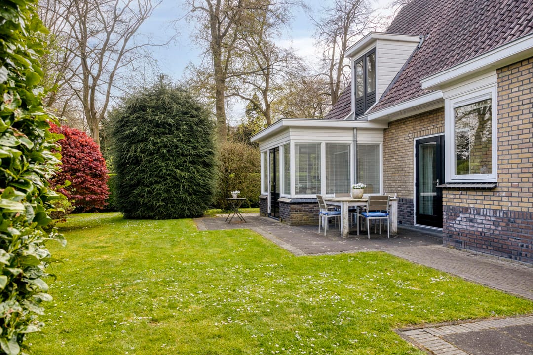 Characterful 1930s Detached Villa with Ground Floor Living in Heerde — 47