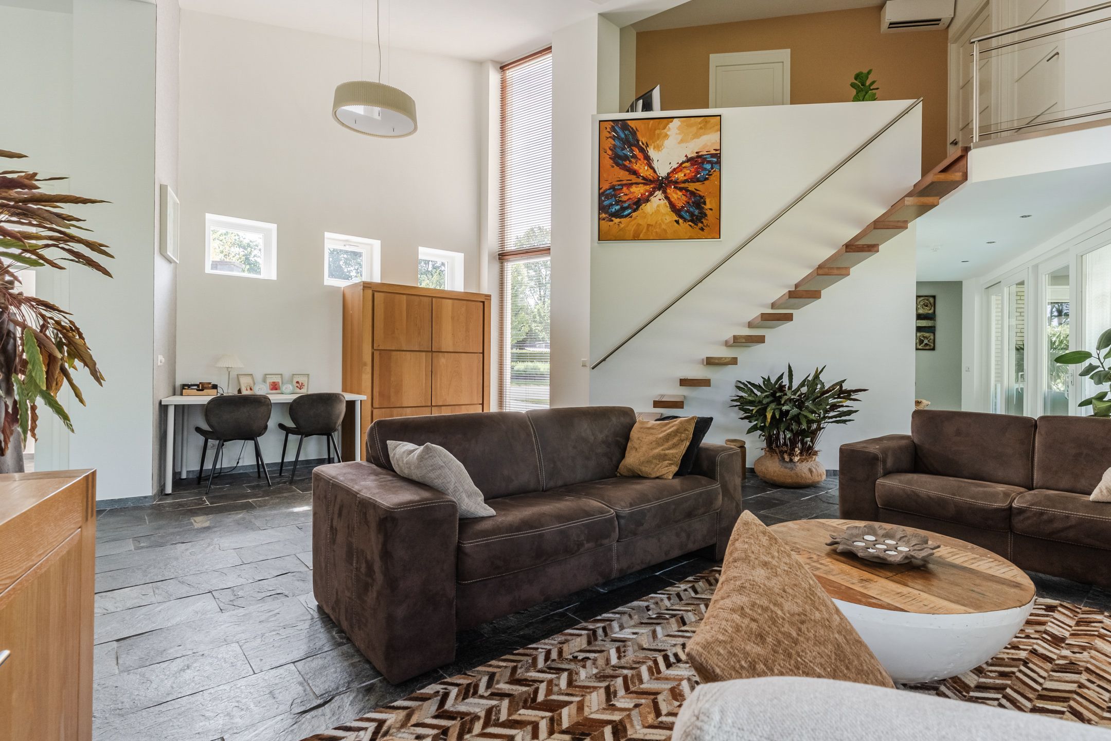 Unique Fan-Shaped Villa with Heated Pool in Premium Villa Park Setting — 9