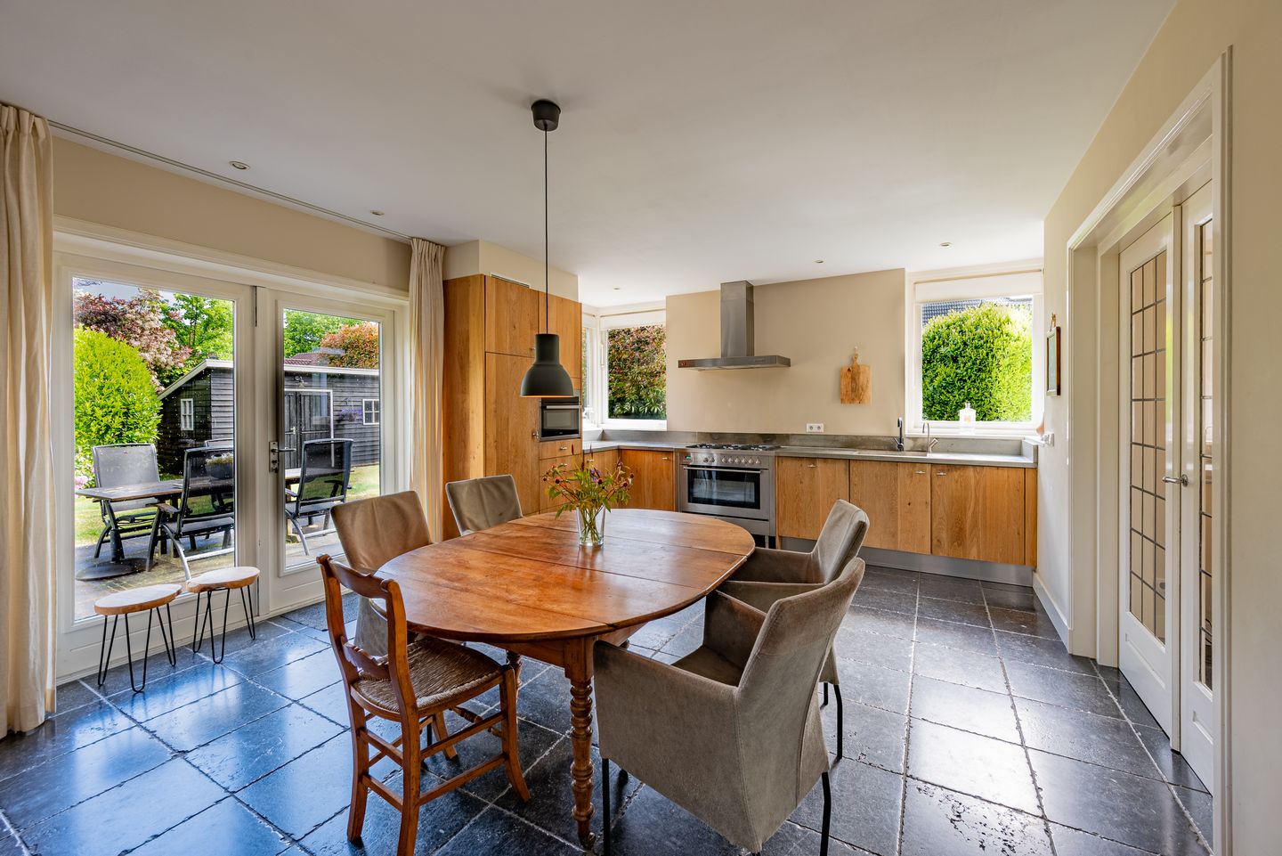 Characterful 1930s Detached Villa with Ground Floor Living in Heerde — 10