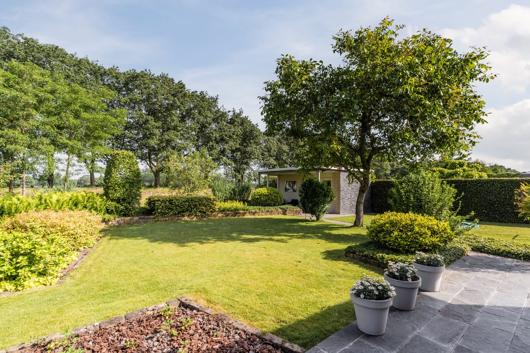 Unique Fan-Shaped Villa with Heated Pool in Premium Villa Park Setting — 53