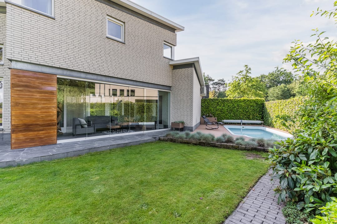 Unique Fan-Shaped Villa with Heated Pool in Premium Villa Park Setting — 43