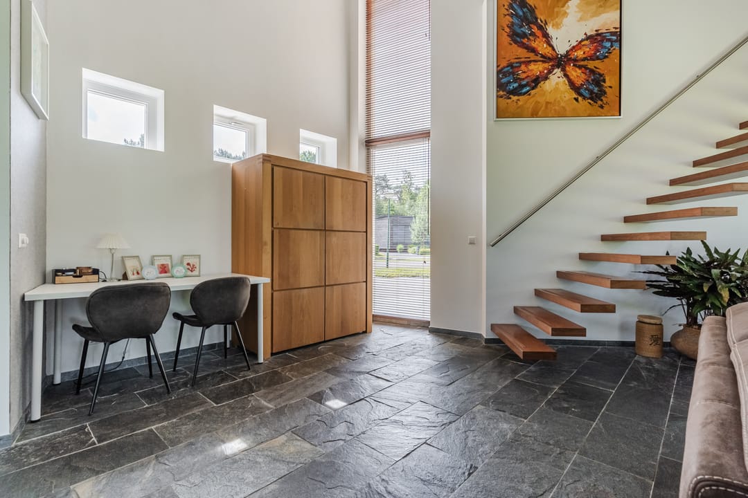 Unique Fan-Shaped Villa with Heated Pool in Premium Villa Park Setting — 13