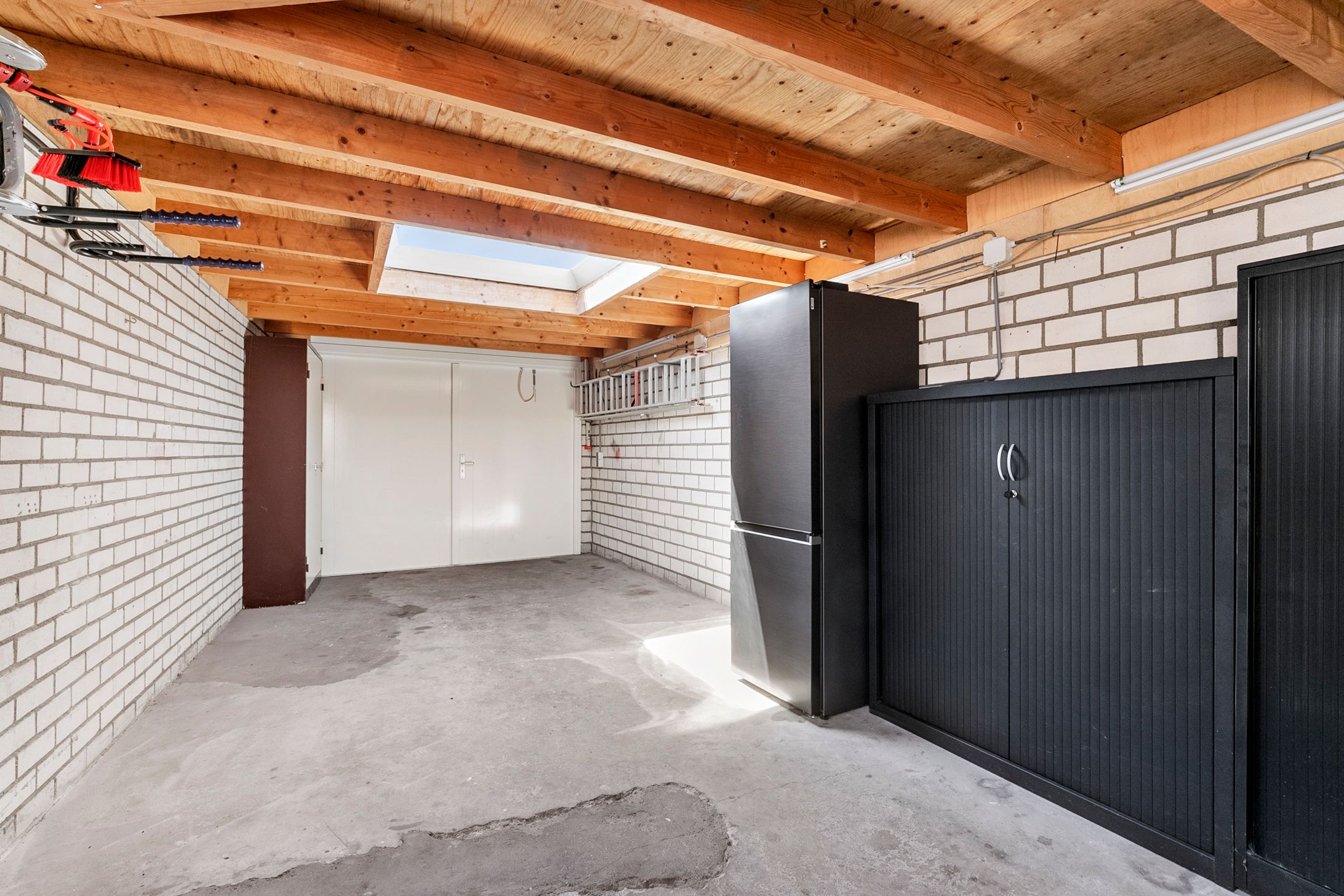 Spacious Terraced Home with Large Detached Garage in Didam — 15