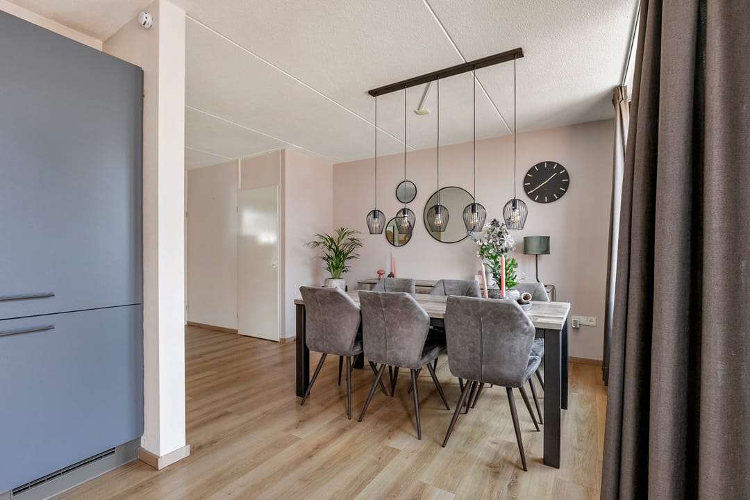 Spacious Terraced Home with Large Detached Garage in Didam — 7