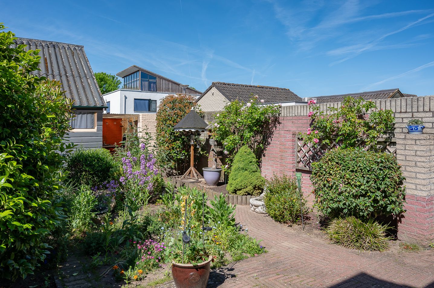 Spacious Corner Home with Sunny Garden and Garage in Popular Zelhem Neighborhood — 33