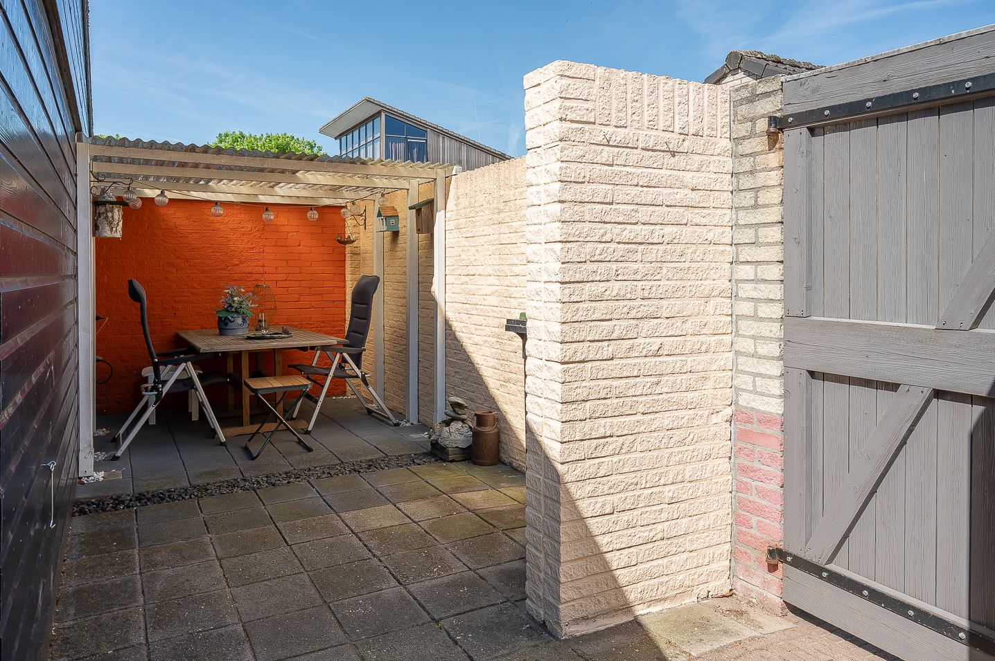 Spacious Corner Home with Sunny Garden and Garage in Popular Zelhem Neighborhood — 35