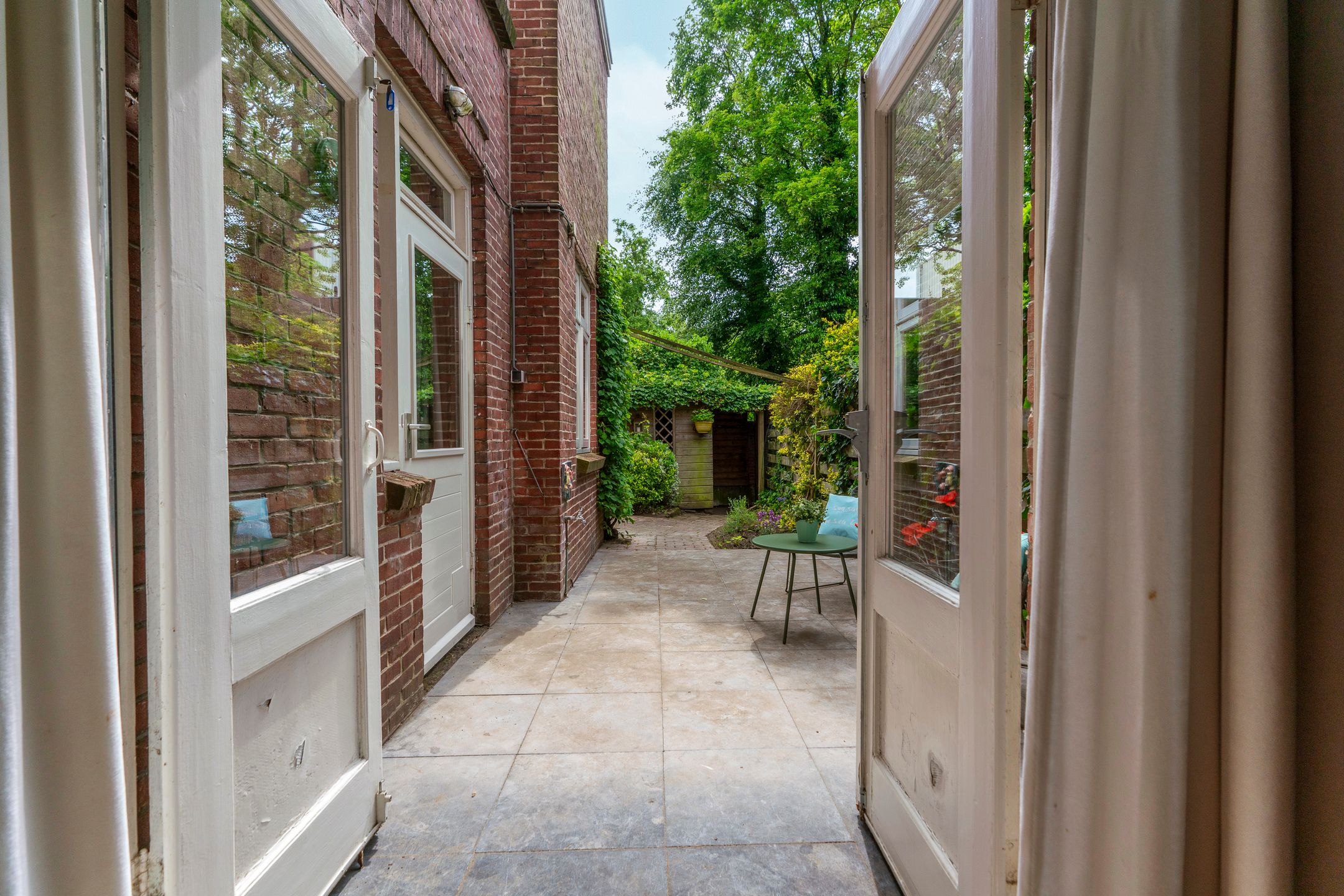 Photo 15 of Ruisdaelstraat 38