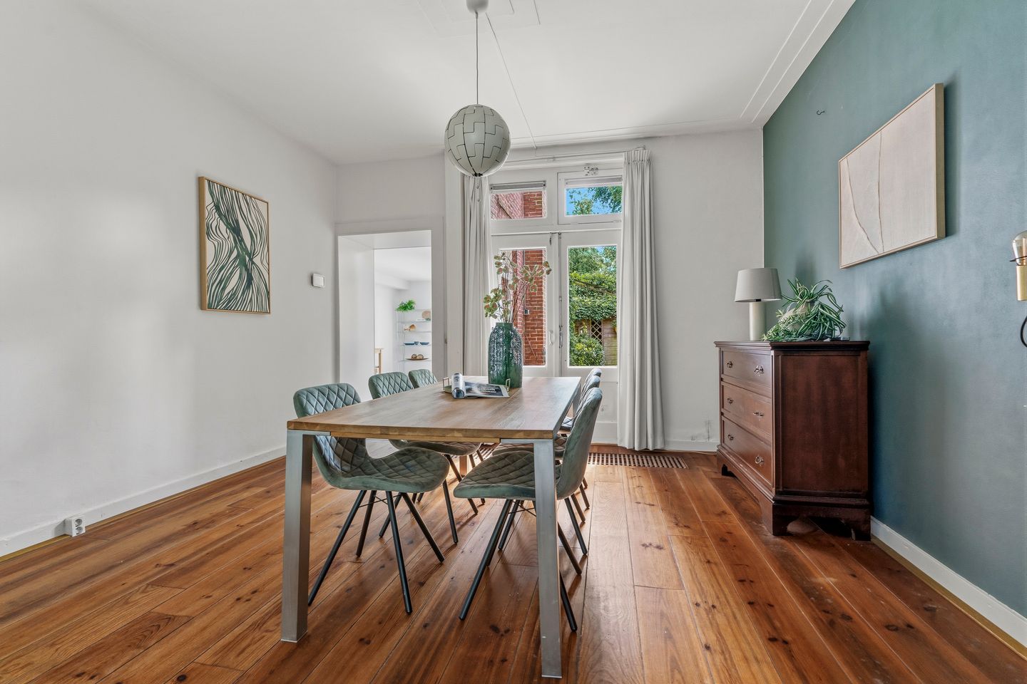 Photo 14 of Ruisdaelstraat 38