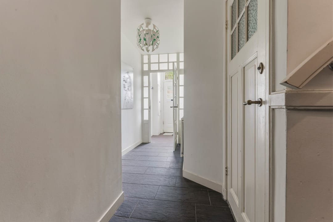 Photo 11 of Ruisdaelstraat 38