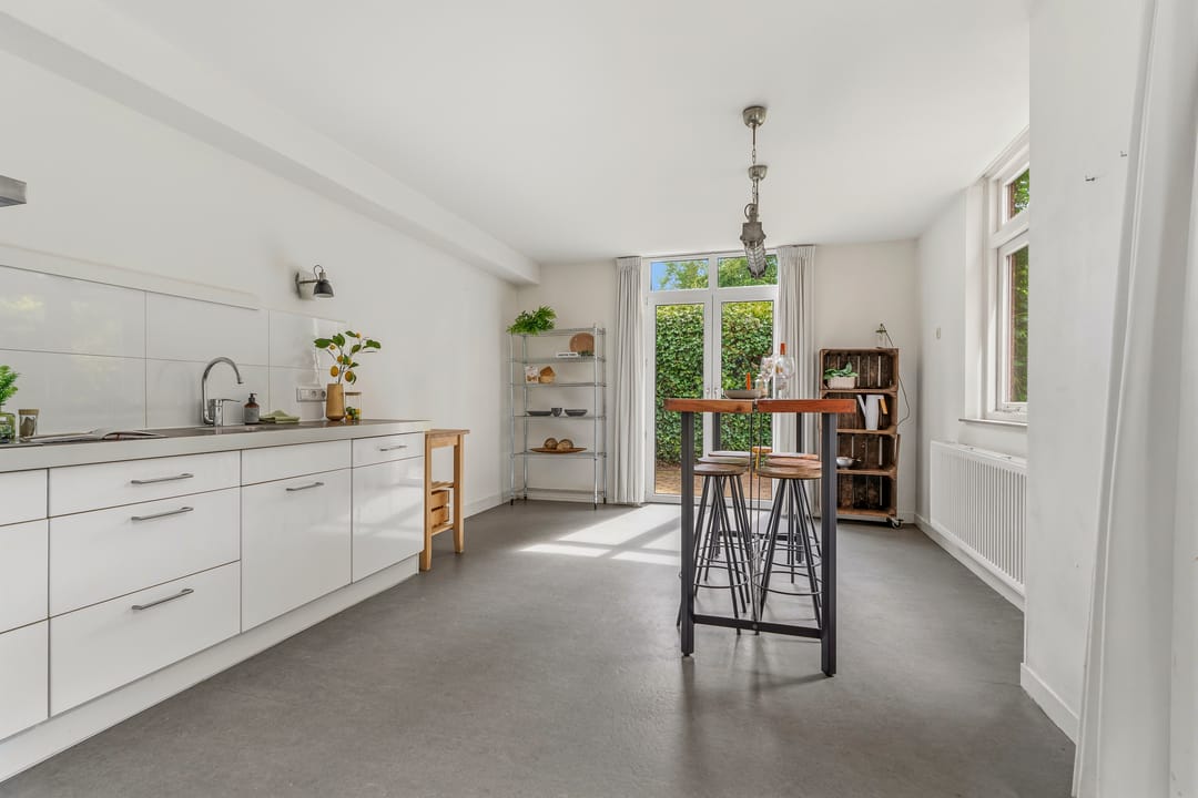 Photo 22 of Ruisdaelstraat 38