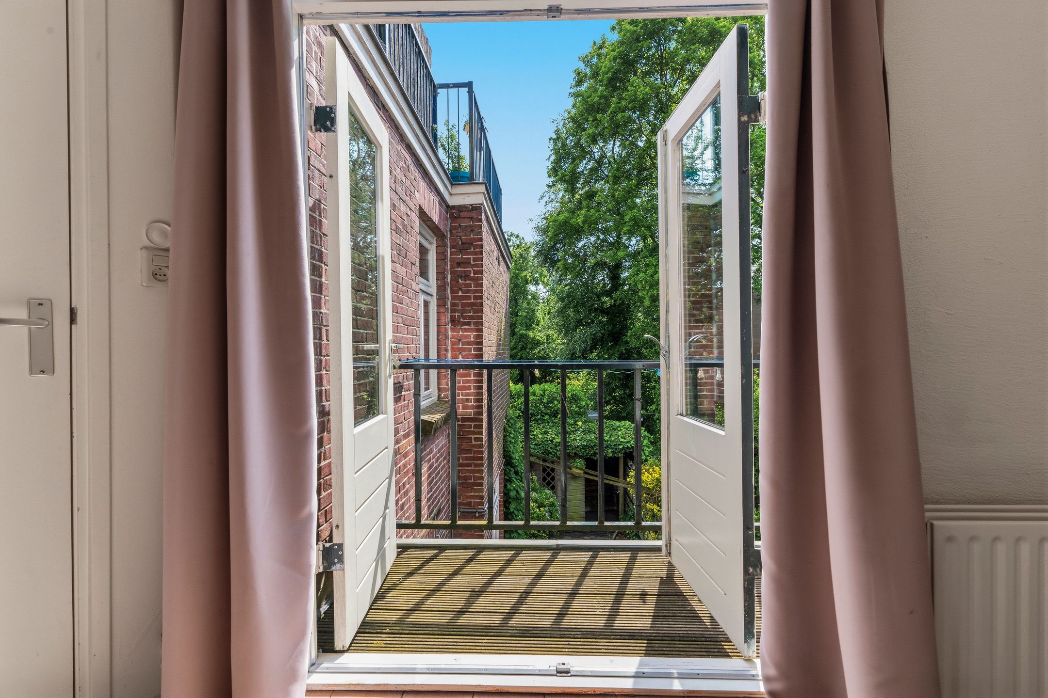Photo 33 of Ruisdaelstraat 38