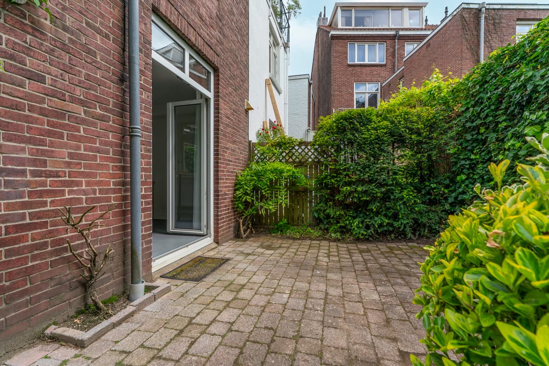 Photo 46 of Ruisdaelstraat 38