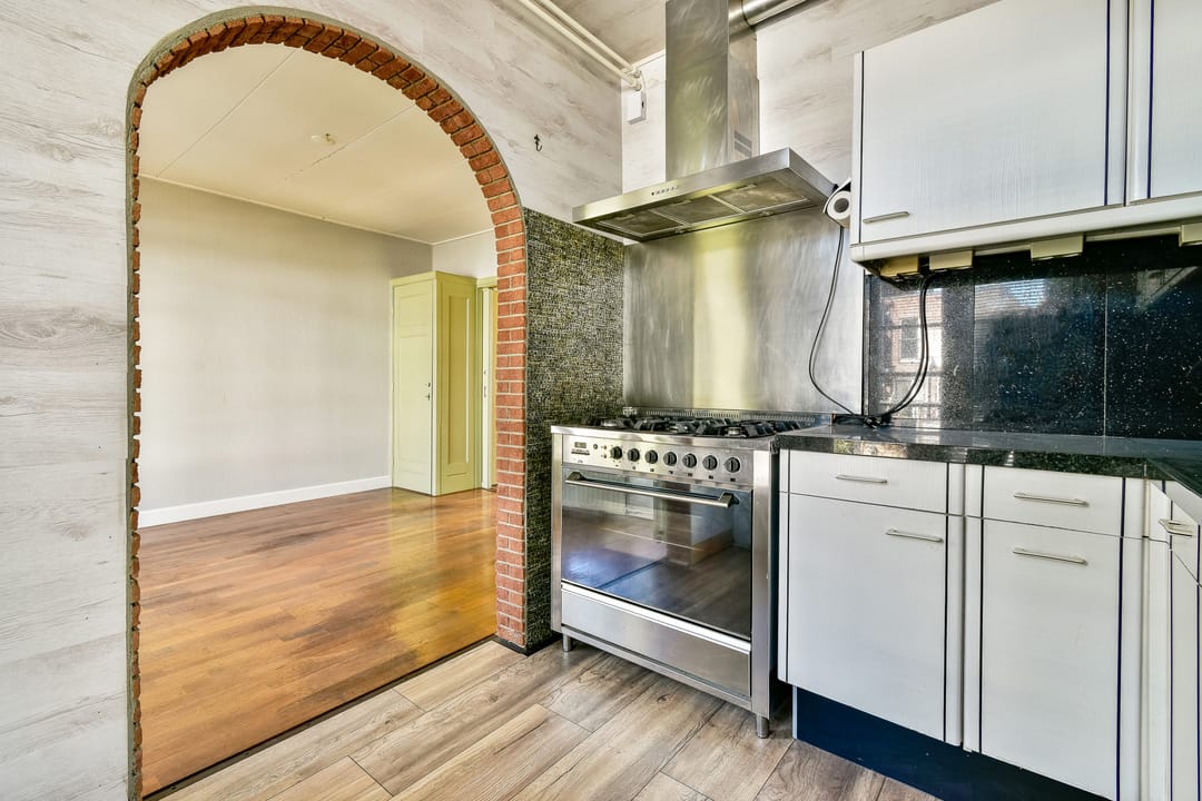 Development Opportunity: Maisonette with Permitted Split Potential in Watergraafsmeer — 8