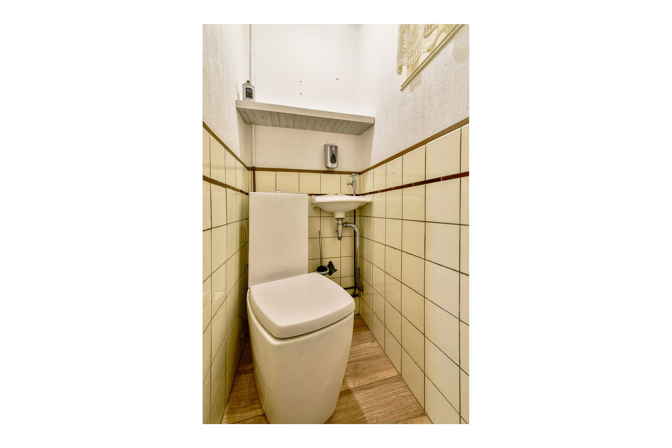 Development Opportunity: Maisonette with Permitted Split Potential in Watergraafsmeer — 12