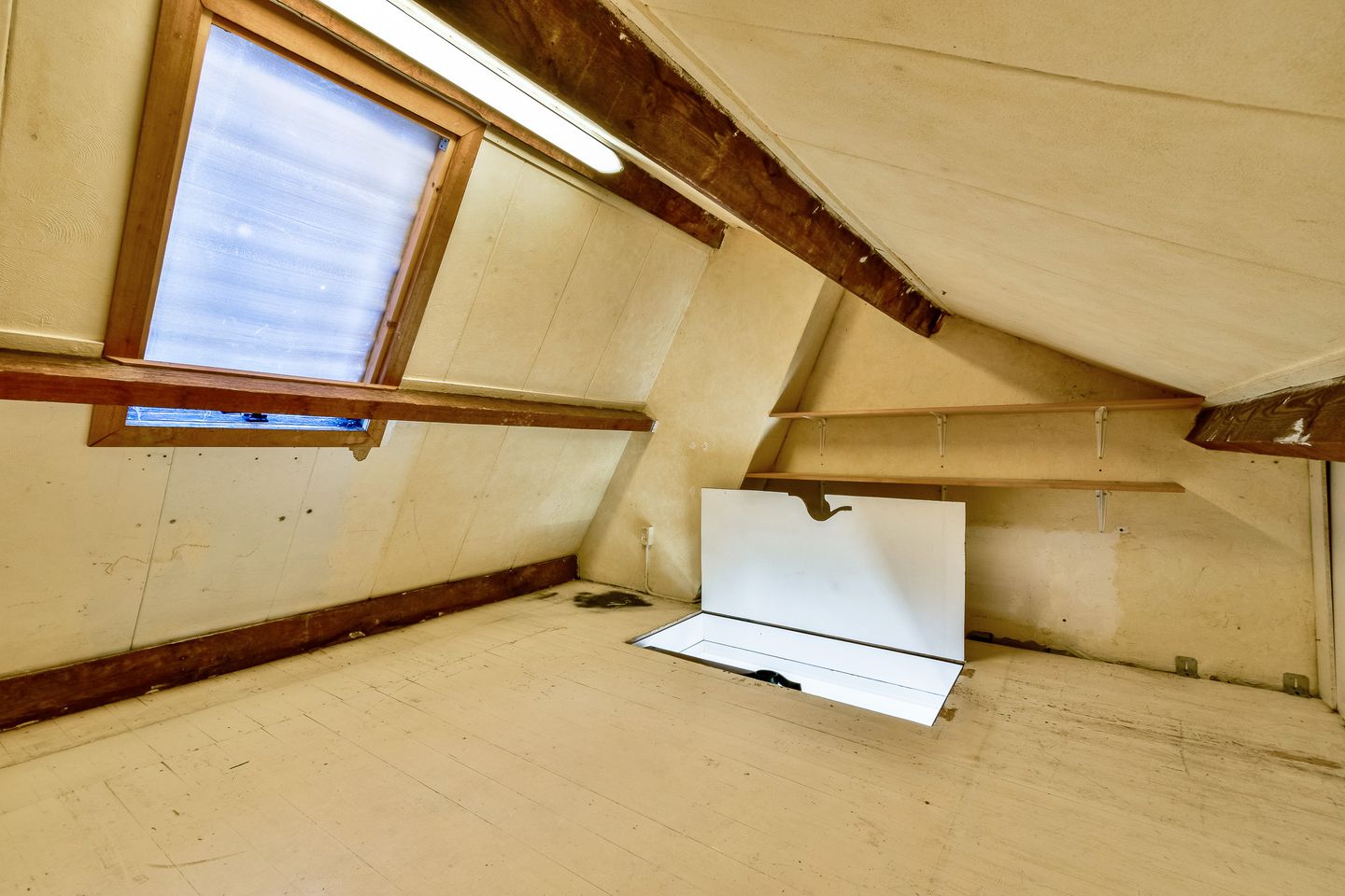Development Opportunity: Maisonette with Permitted Split Potential in Watergraafsmeer — 25