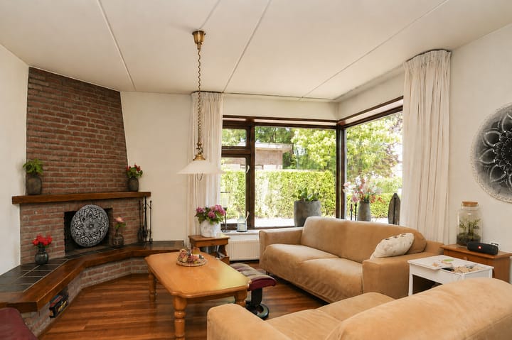 Photo 2 of Lijsterbesstraat 4-A