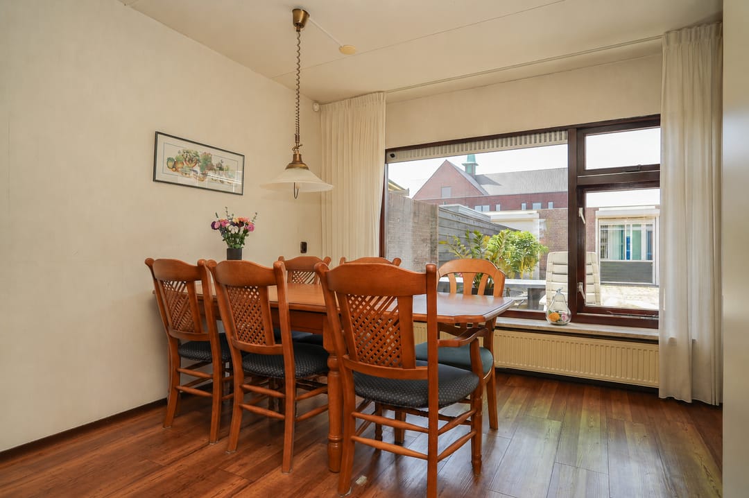 Spacious Semi-Detached Family Home with Garage in Central Opheusden — 7