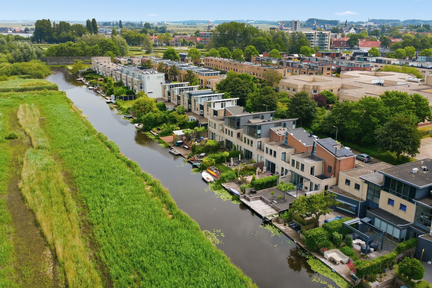 Luxurious Waterfront Semi-Detached Home with Panoramic Meadow Views — 49
