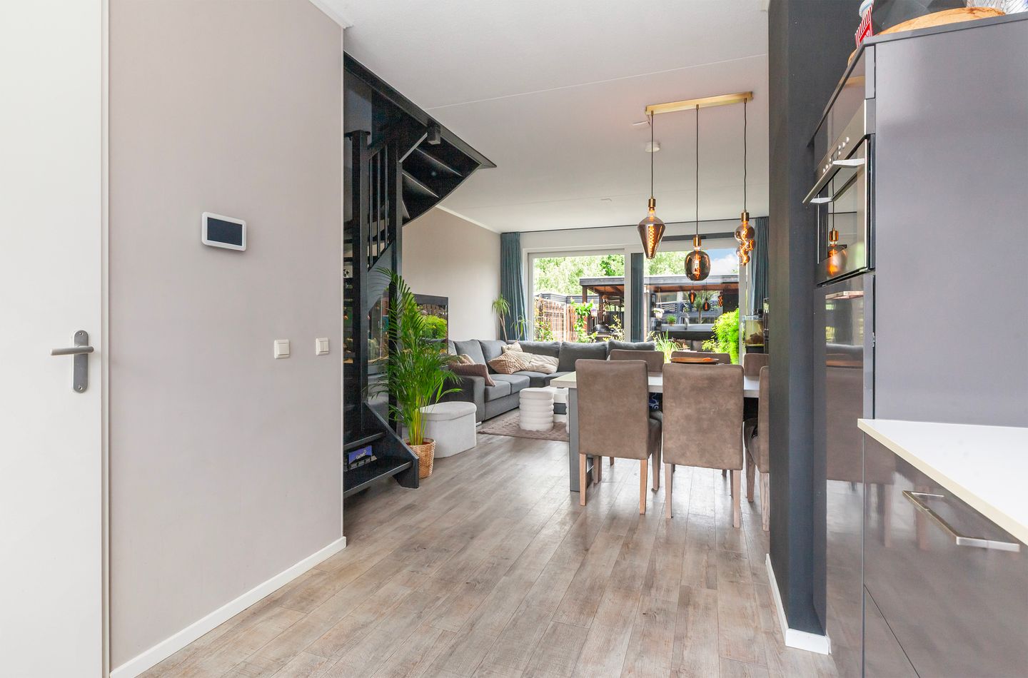 Foto 5 van Van Riebeekstraat 65