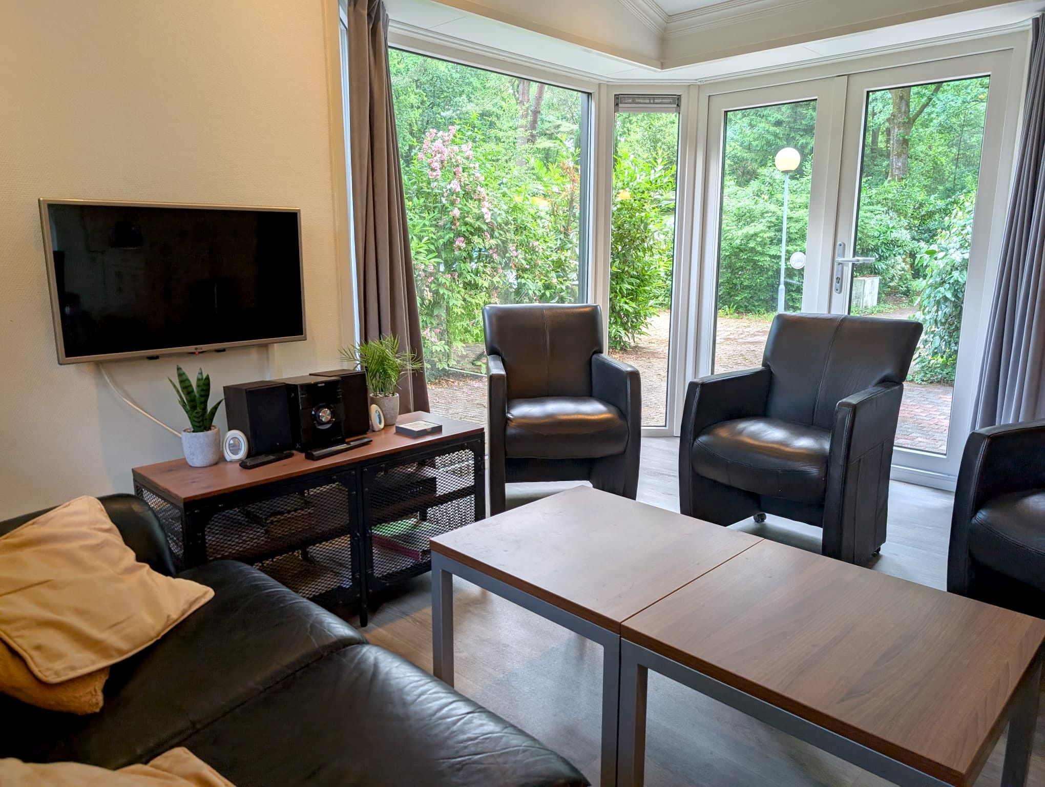3-bedroom freehold villa in Hooghalen — photo 4 of 5