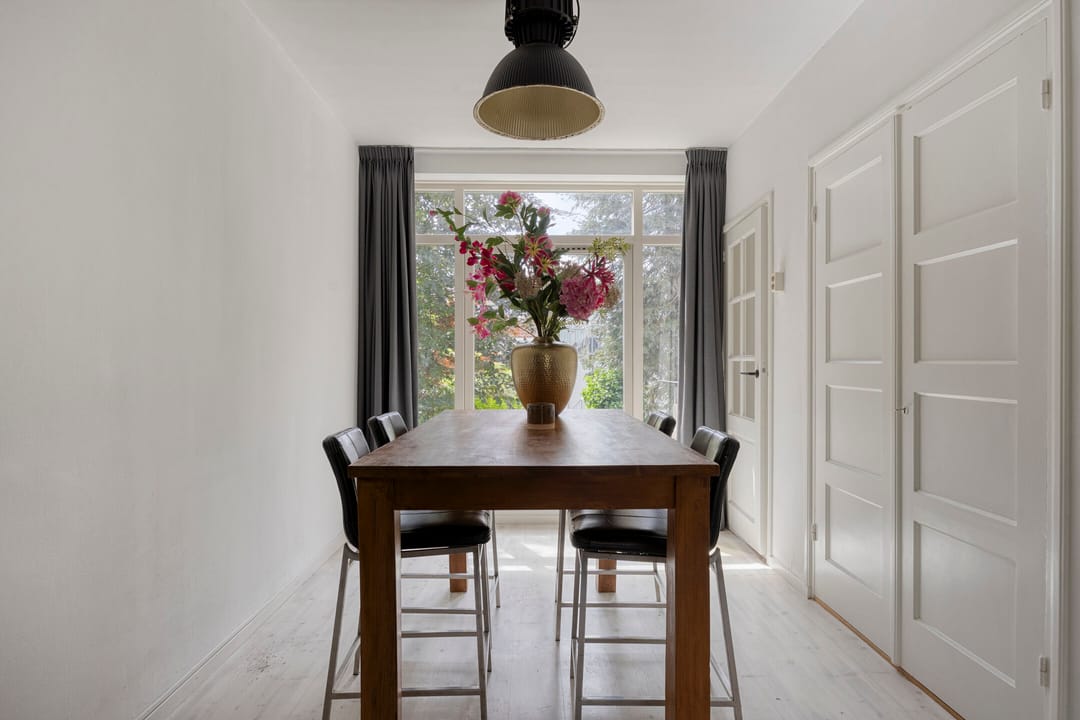 Spacious 1950s Maisonnette with Three Bedrooms in Eindhoven's Tuindorp — 11