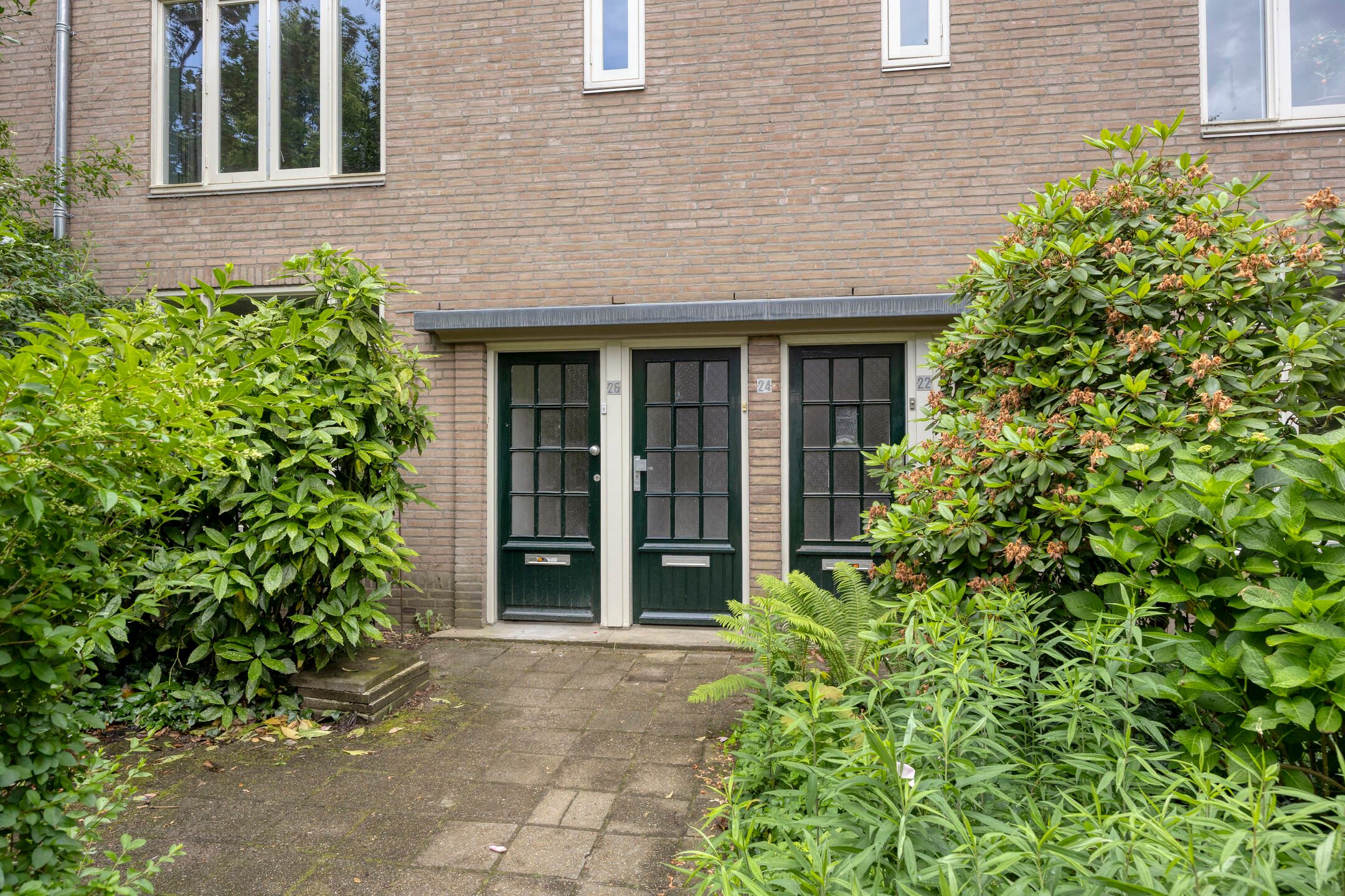 Spacious 1950s Maisonnette with Three Bedrooms in Eindhoven's Tuindorp — 27
