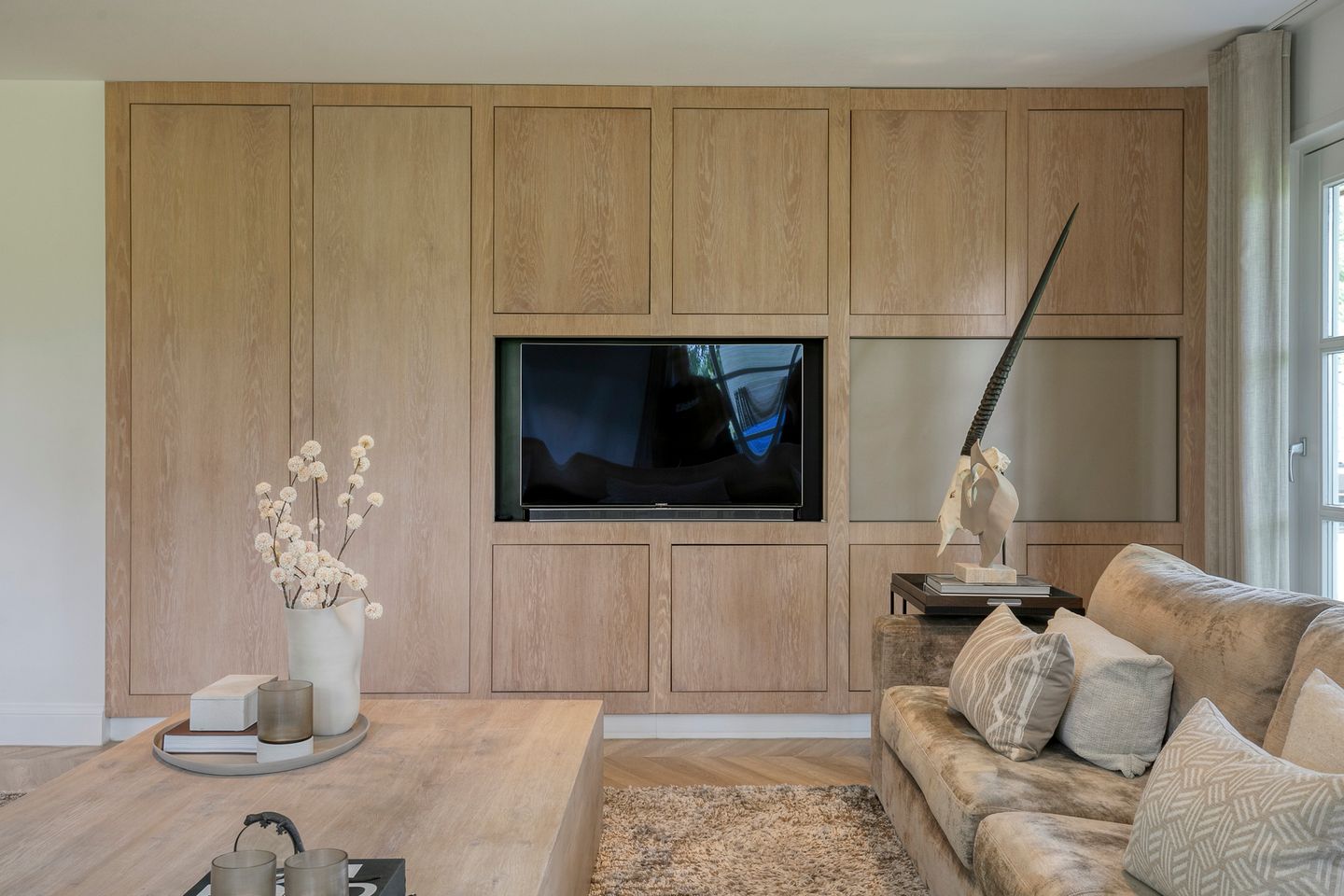 Exclusive Scandinavian Design Villa with Pool, Wellness and Guest House — 14