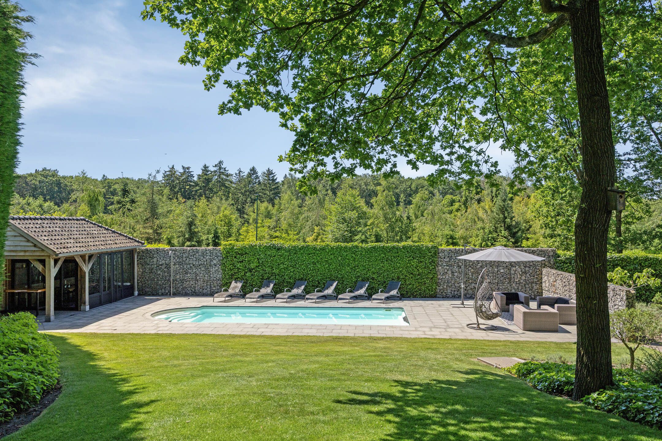 Exclusive Scandinavian Design Villa with Pool, Wellness and Guest House — 66