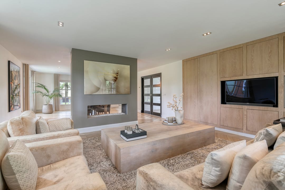 Exclusive Scandinavian Design Villa with Pool, Wellness and Guest House — 16