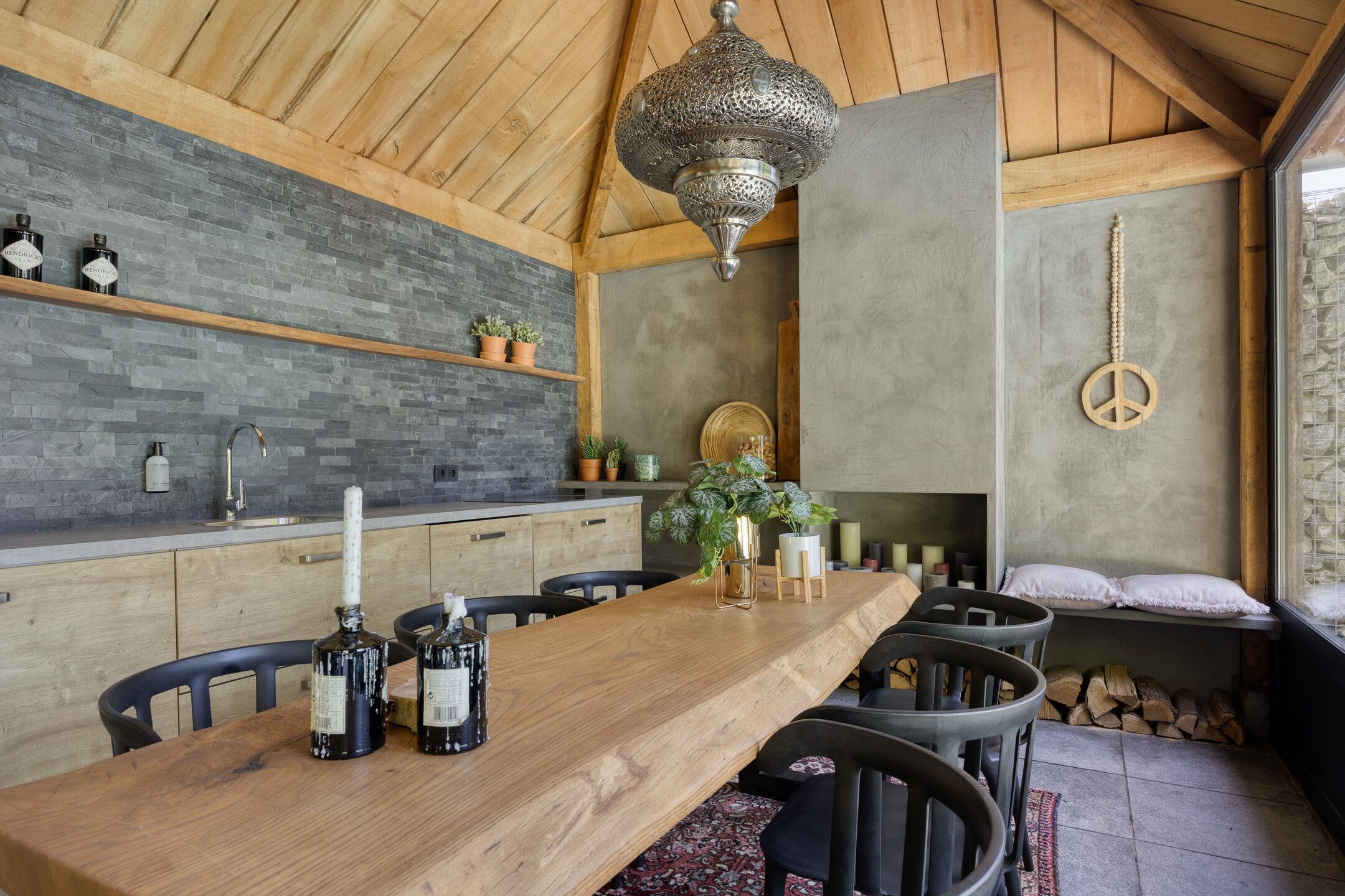 Exclusive Scandinavian Design Villa with Pool, Wellness and Guest House — 72