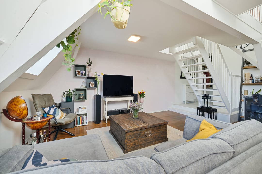 Unique Loft Apartment with Spacious Rooftop Terrace in Monumental Canal Building — 13
