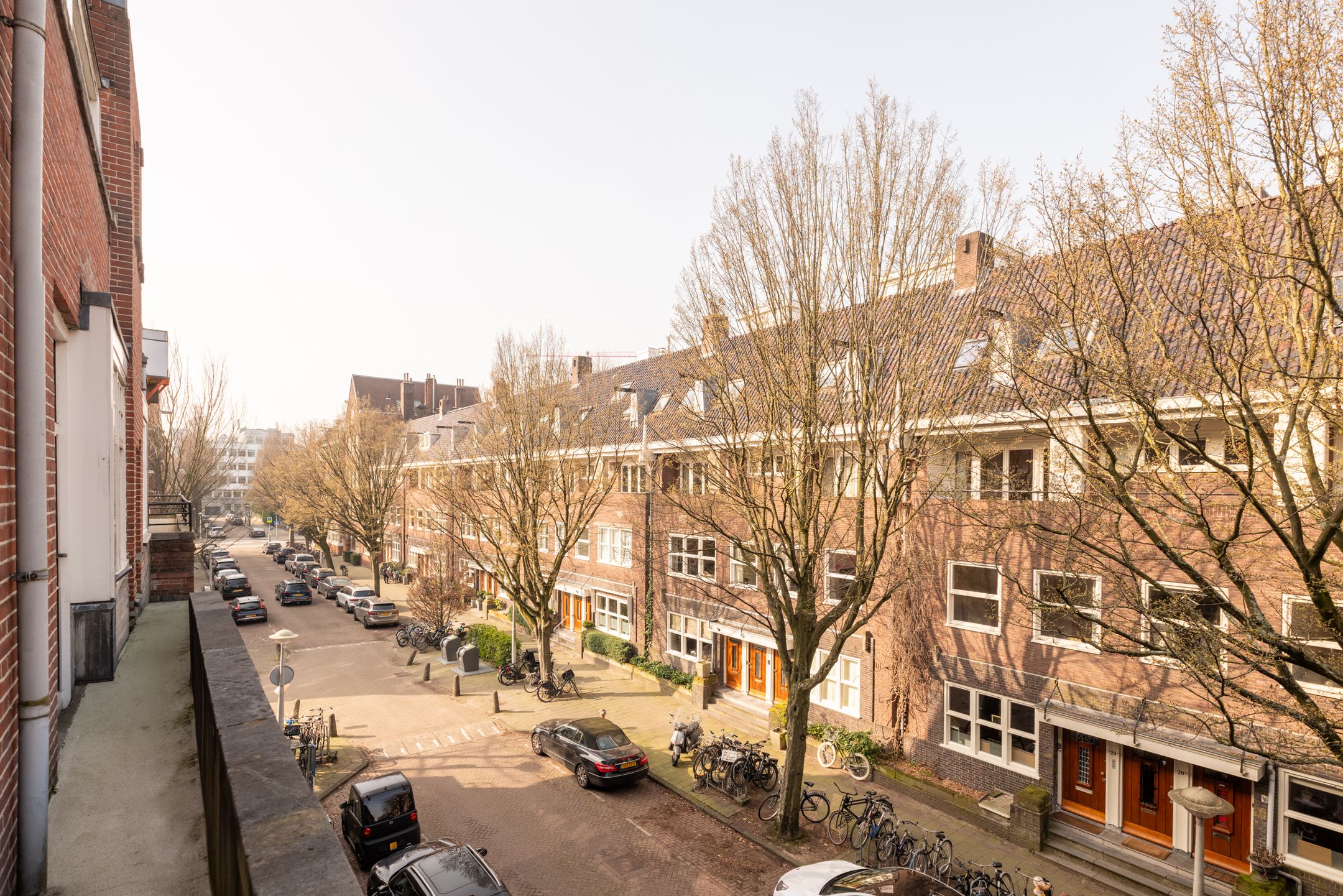 Spacious Triple Upper House in Prime Amsterdam Oud-Zuid Location — 21
