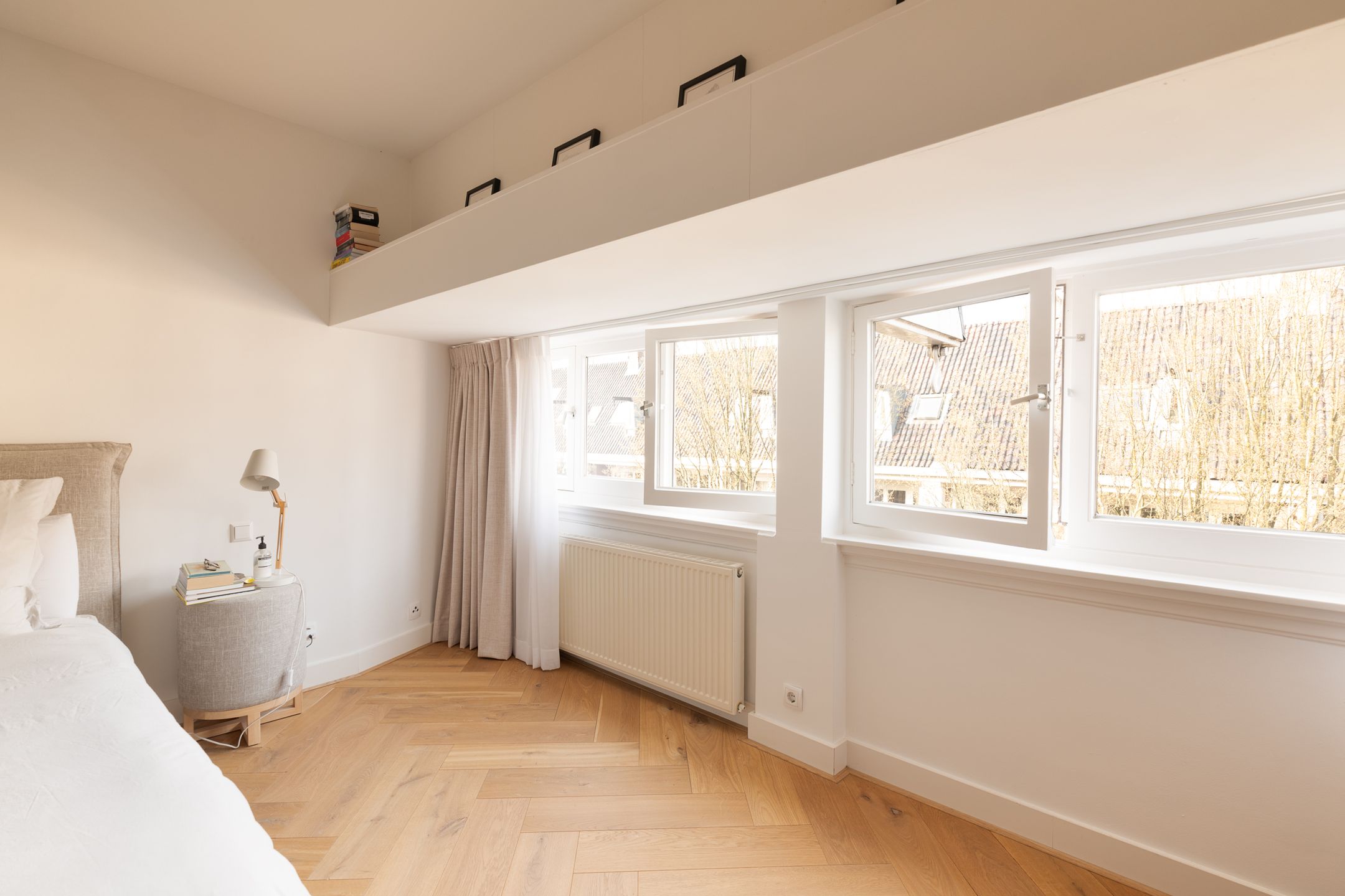 Spacious Triple Upper House in Prime Amsterdam Oud-Zuid Location — 30