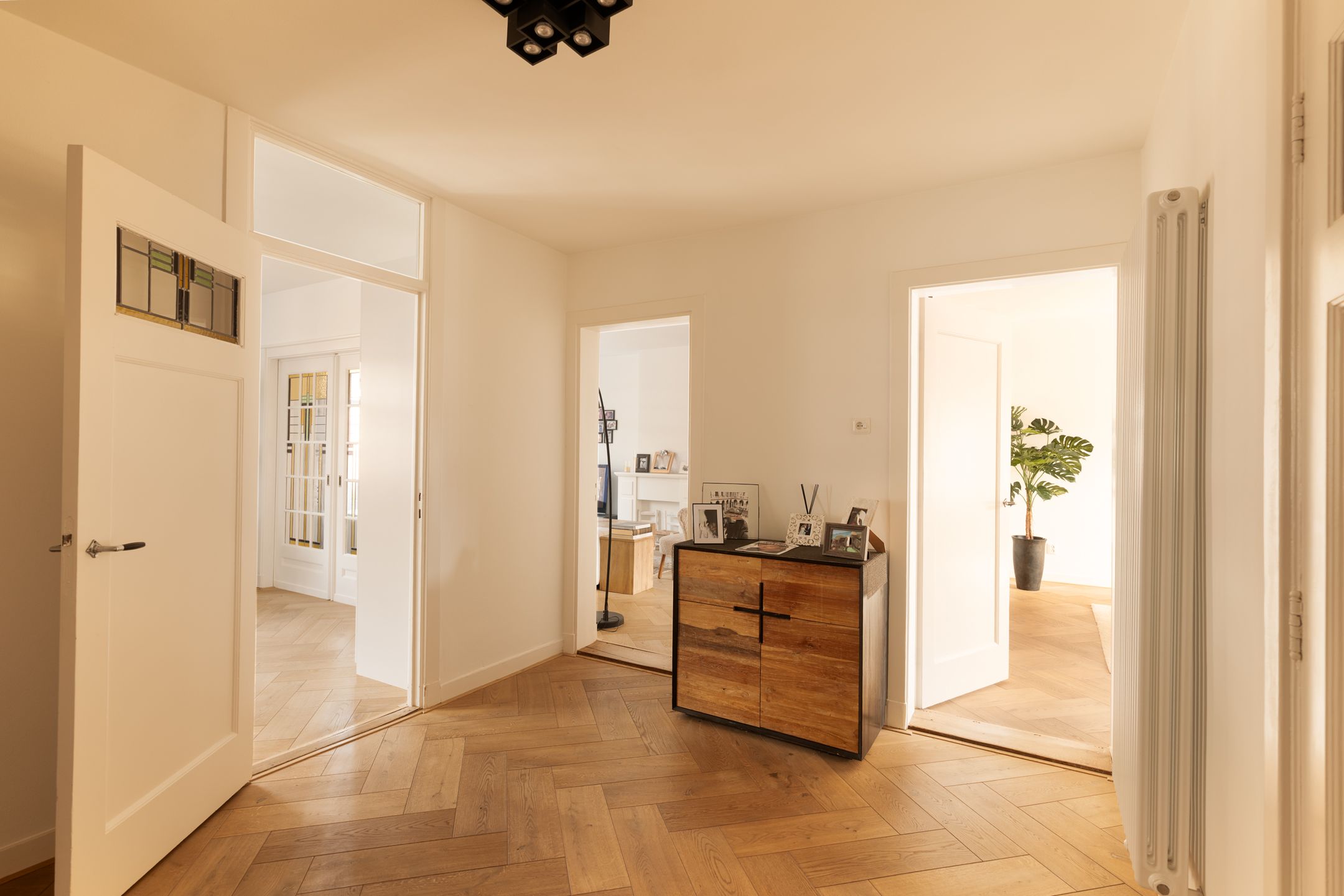 Spacious Triple Upper House in Prime Amsterdam Oud-Zuid Location — 24